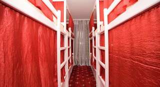 Хостел Хостел СарХаус Саратов Спальное место на двухъярусной кровати в общем номере для мужчин и женщин-2